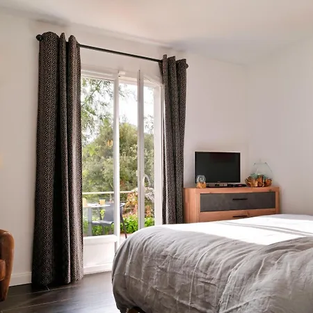 Bed & Breakfast Un Joli Coin De Paradis