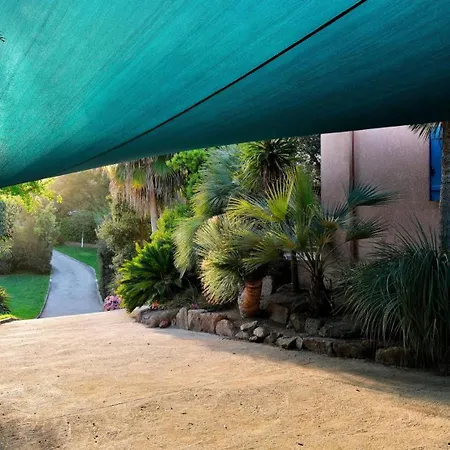 Bed & Breakfast Un Joli Coin De Paradis 3*